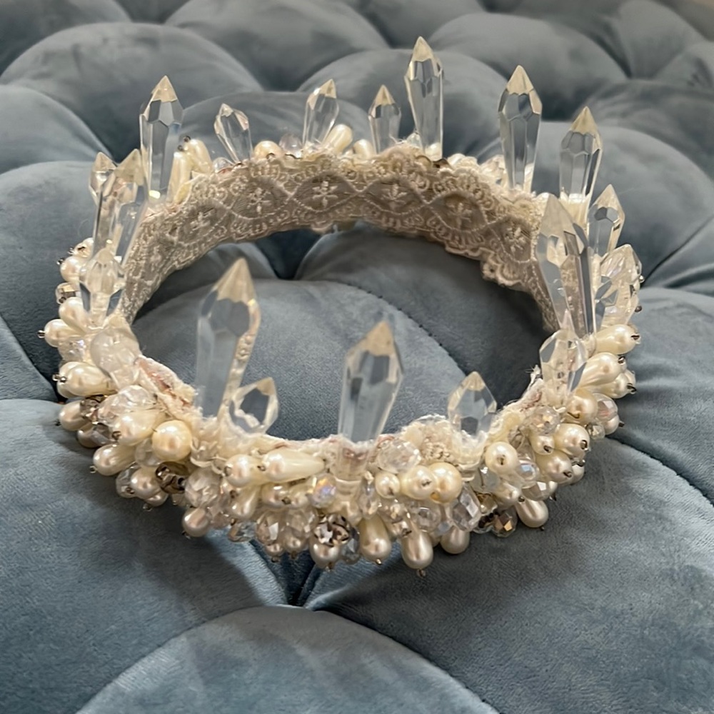 Crown / Princess/ Bride / Pearls and crystal crown 👑Brand New - Picture 8 of 15